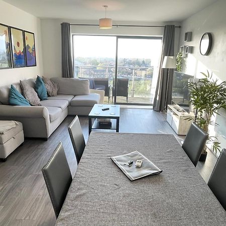 Balcony Marina Apartment With City Skyline Views - Free Secure Parking Manchester Esterno foto